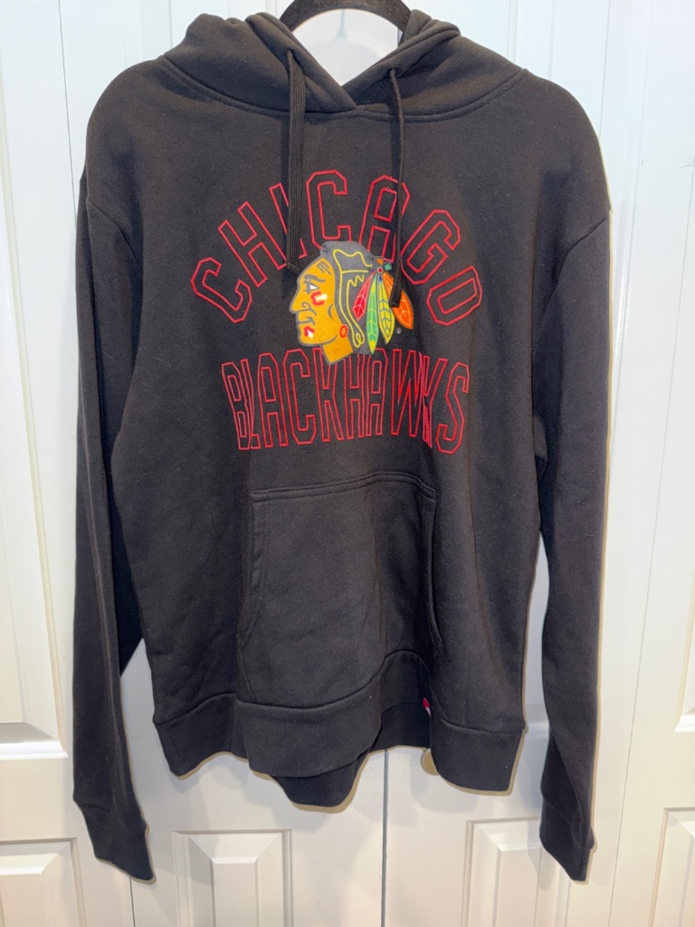 Chicago Blackhawks Men's Black Hoodie Sweatshirt